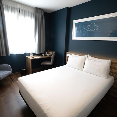 Travelodge Madrid Metropolitano Δωμάτιο φωτογραφία