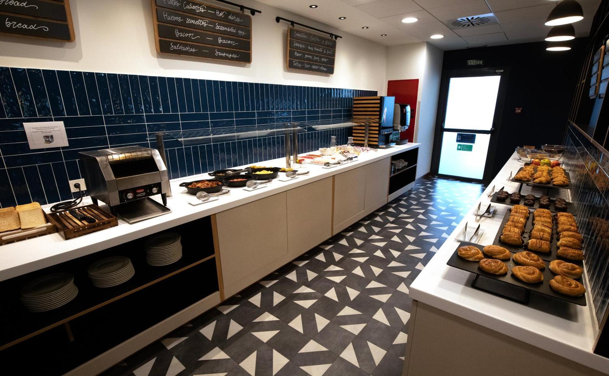 Travelodge Madrid Metropolitano Εξωτερικό φωτογραφία