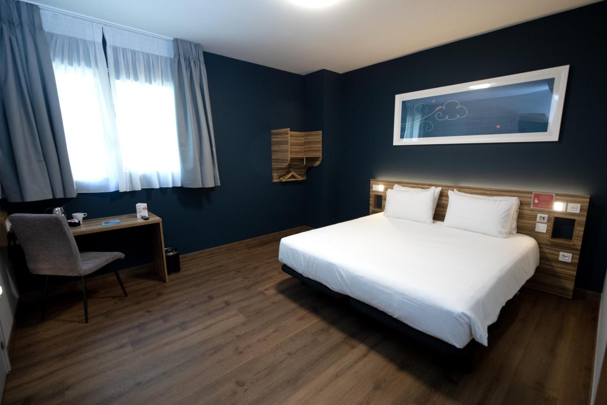 Travelodge Madrid Metropolitano Δωμάτιο φωτογραφία
