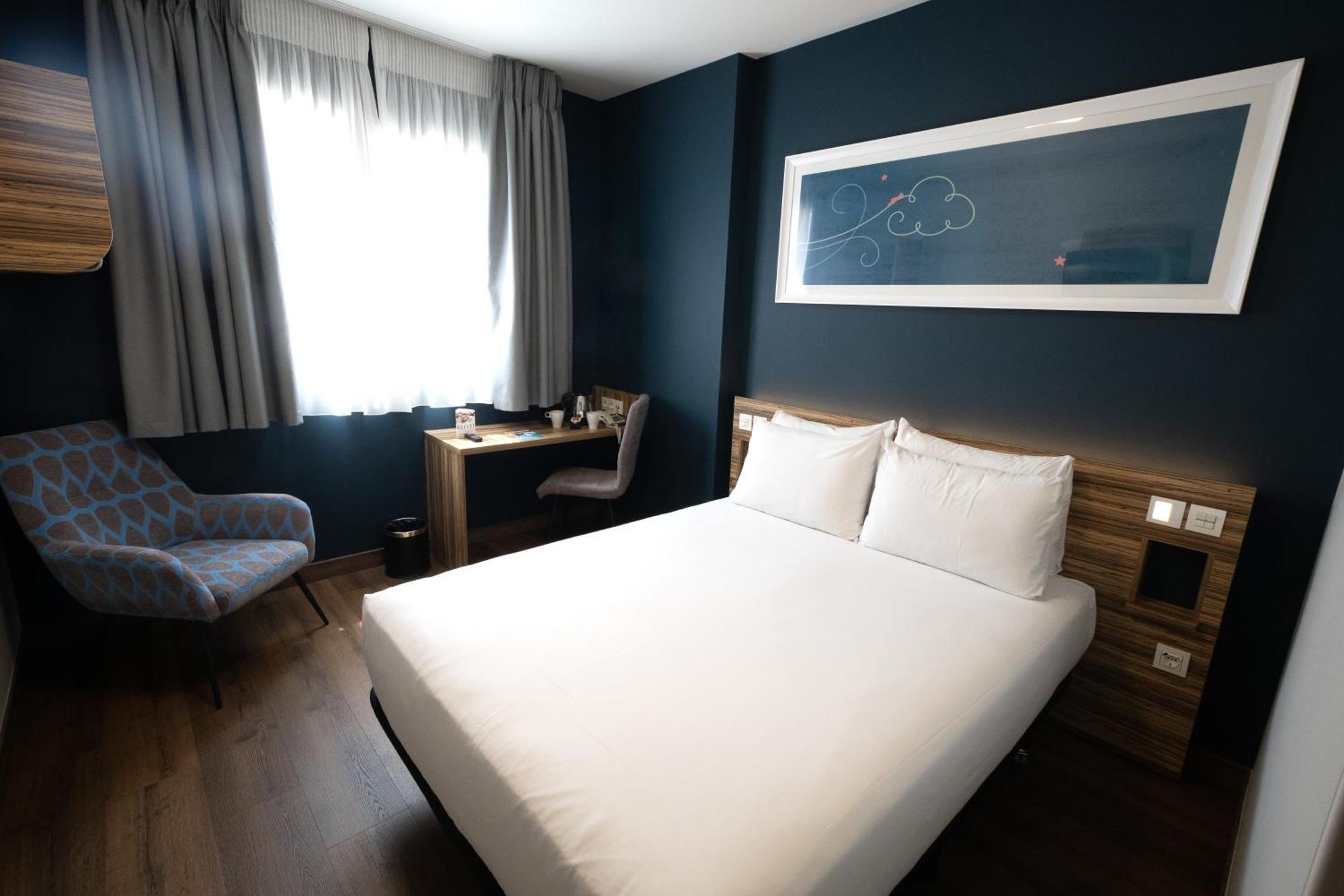 Travelodge Madrid Metropolitano Δωμάτιο φωτογραφία