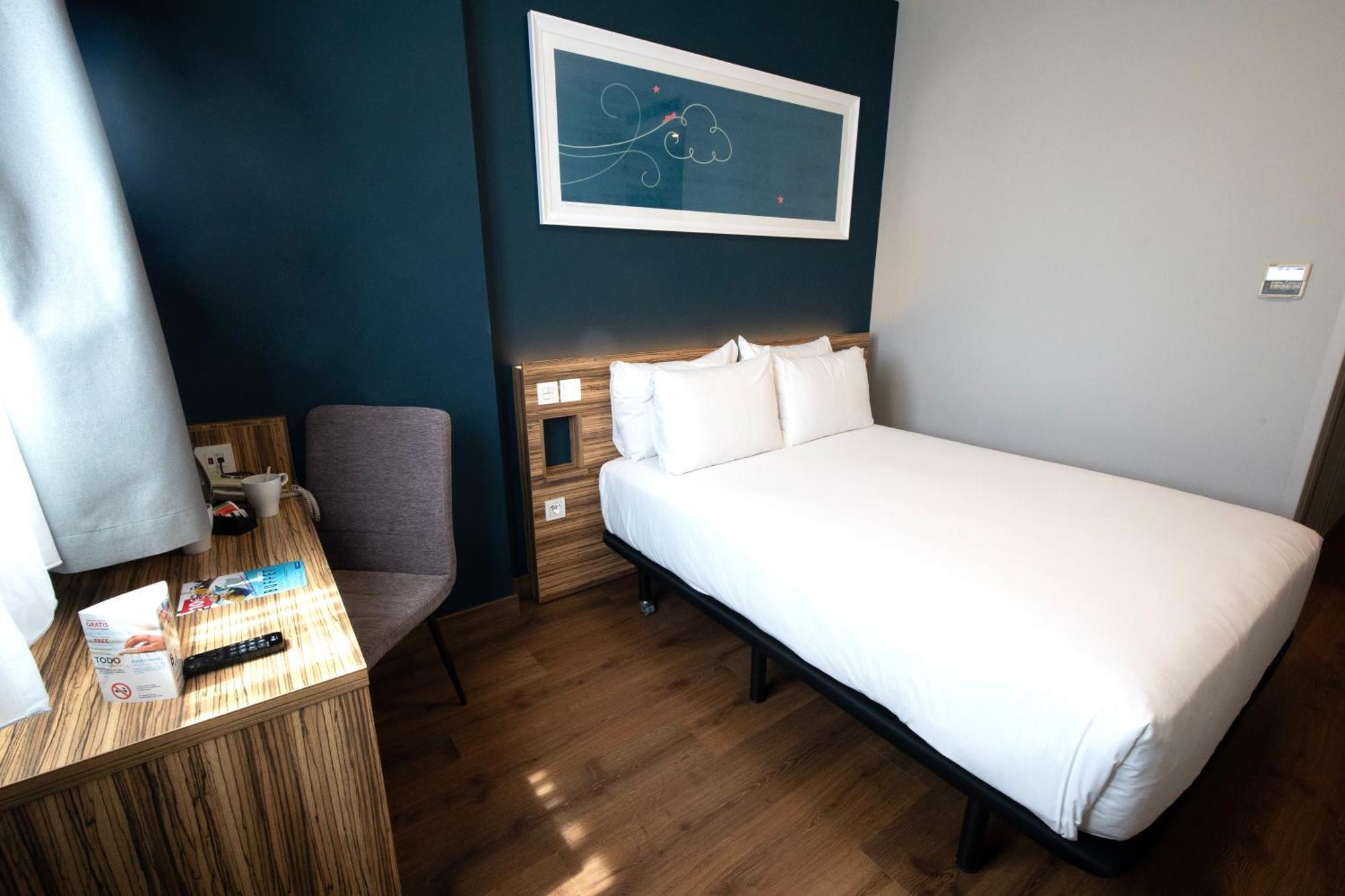Travelodge Madrid Metropolitano Δωμάτιο φωτογραφία