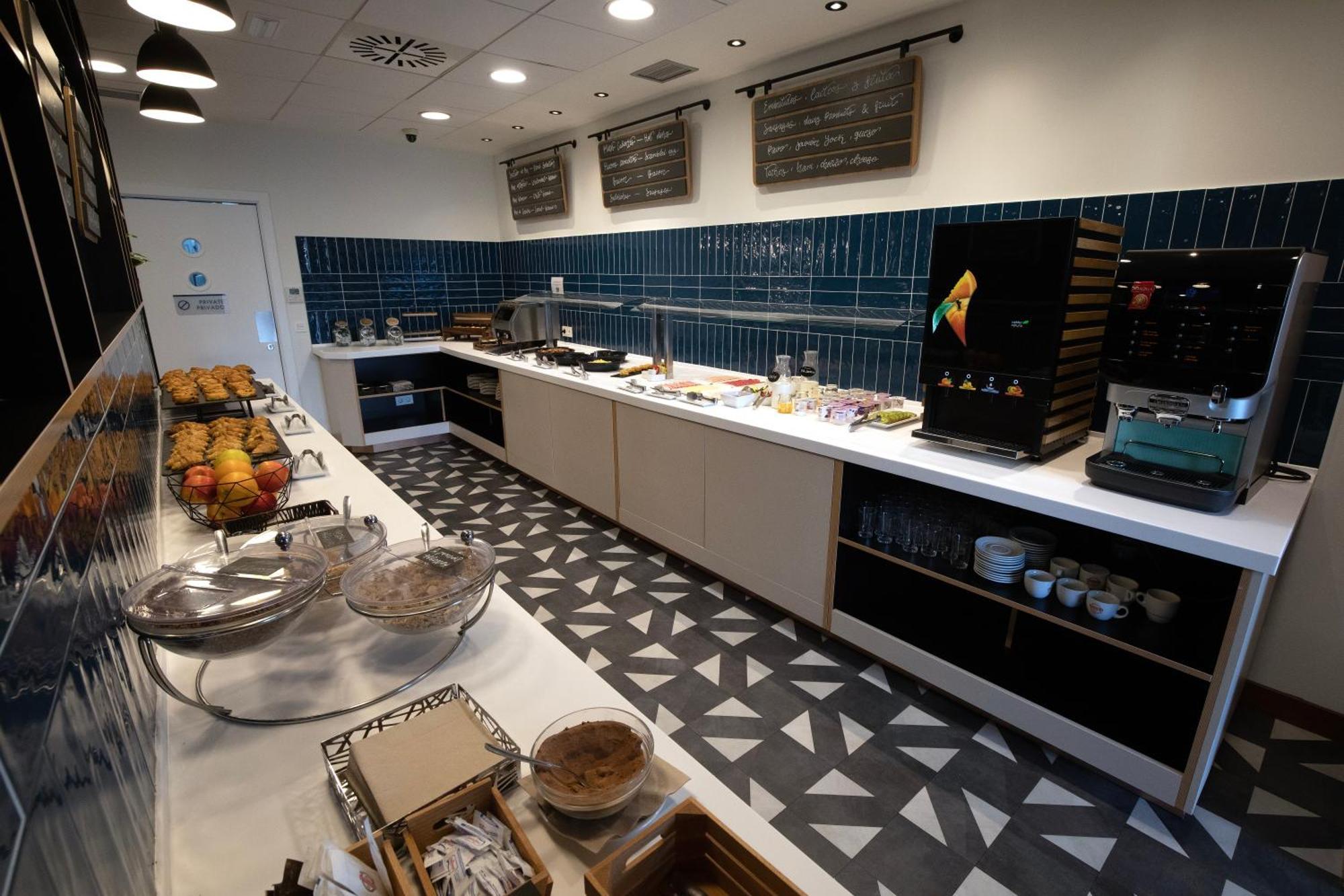 Travelodge Madrid Metropolitano Εξωτερικό φωτογραφία